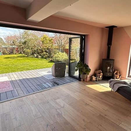 Formby, Spacious True Bungalow Steps From Beach Dış mekan fotoğraf